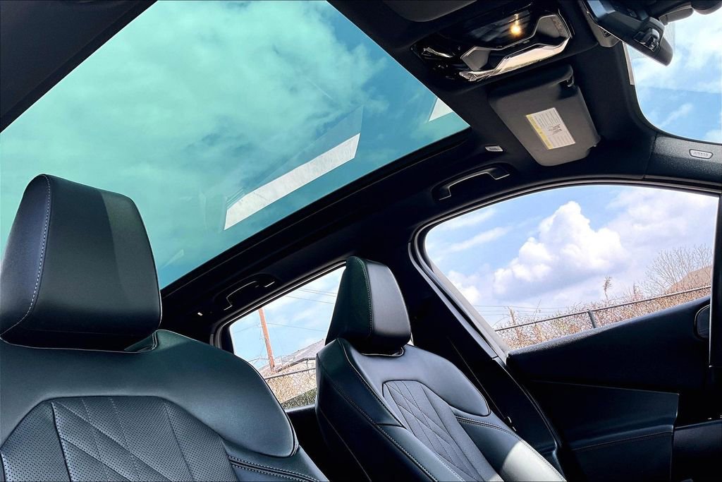 Used 2025 BMW X3 xDrive30i w/ M Sport Package image 22