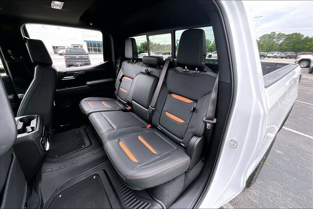 Used 2025 GMC Sierra 1500 AT4 w/ AT4 Premium Package AWD/4WD image 23
