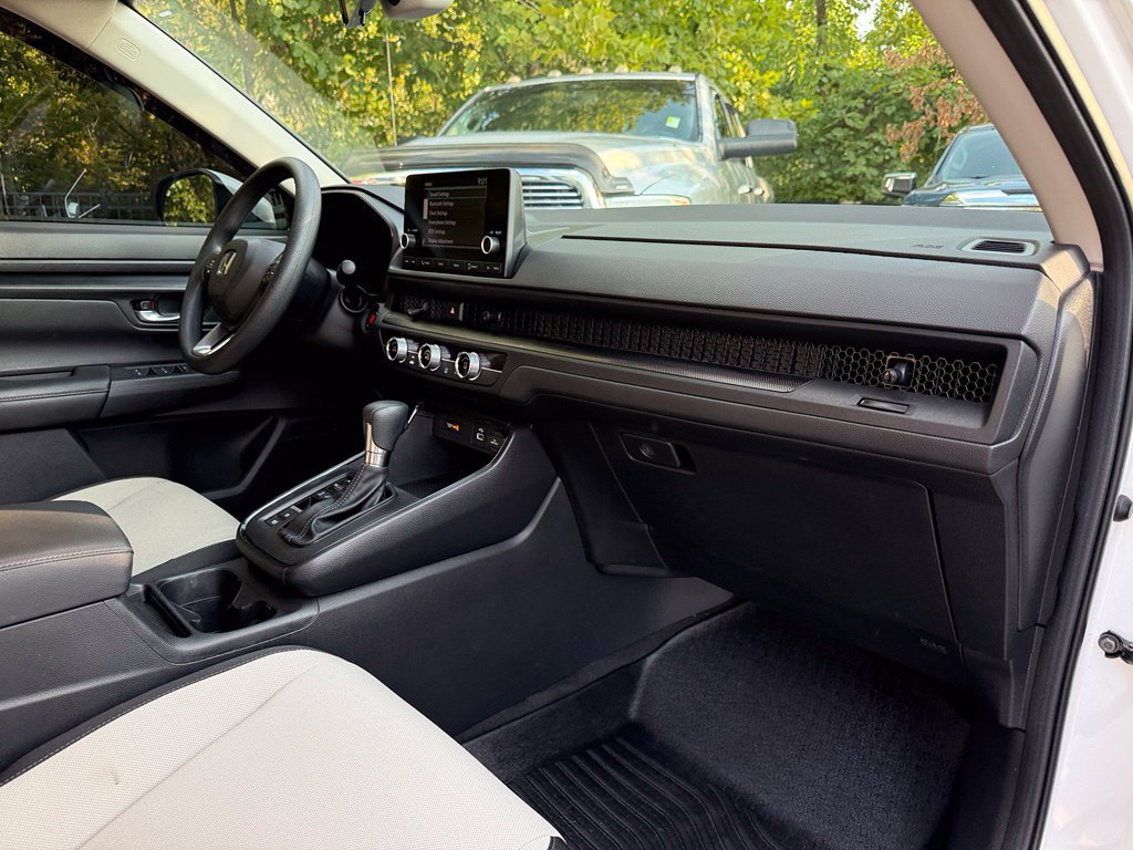 Used 2023 Honda CR-V LX image 39