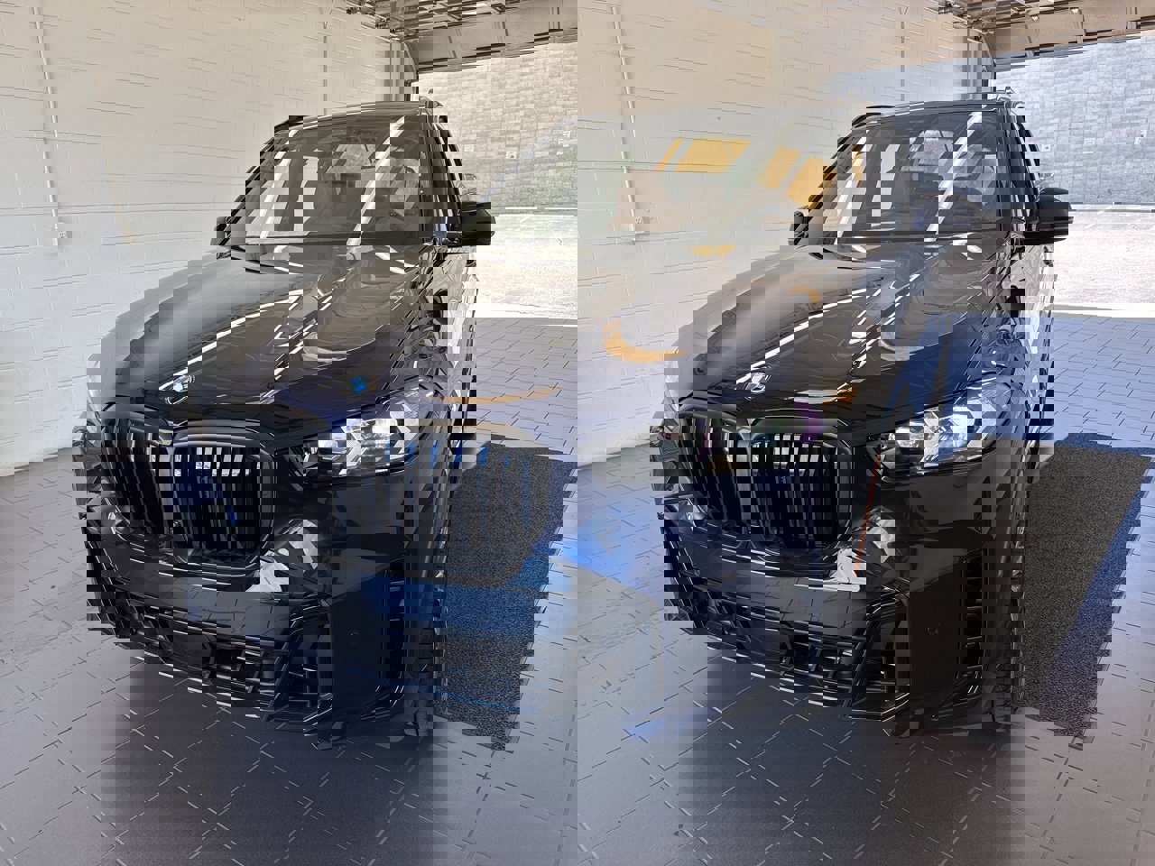 New 2026 BMW X5 xDrive40i w/ M Sport Package image 3