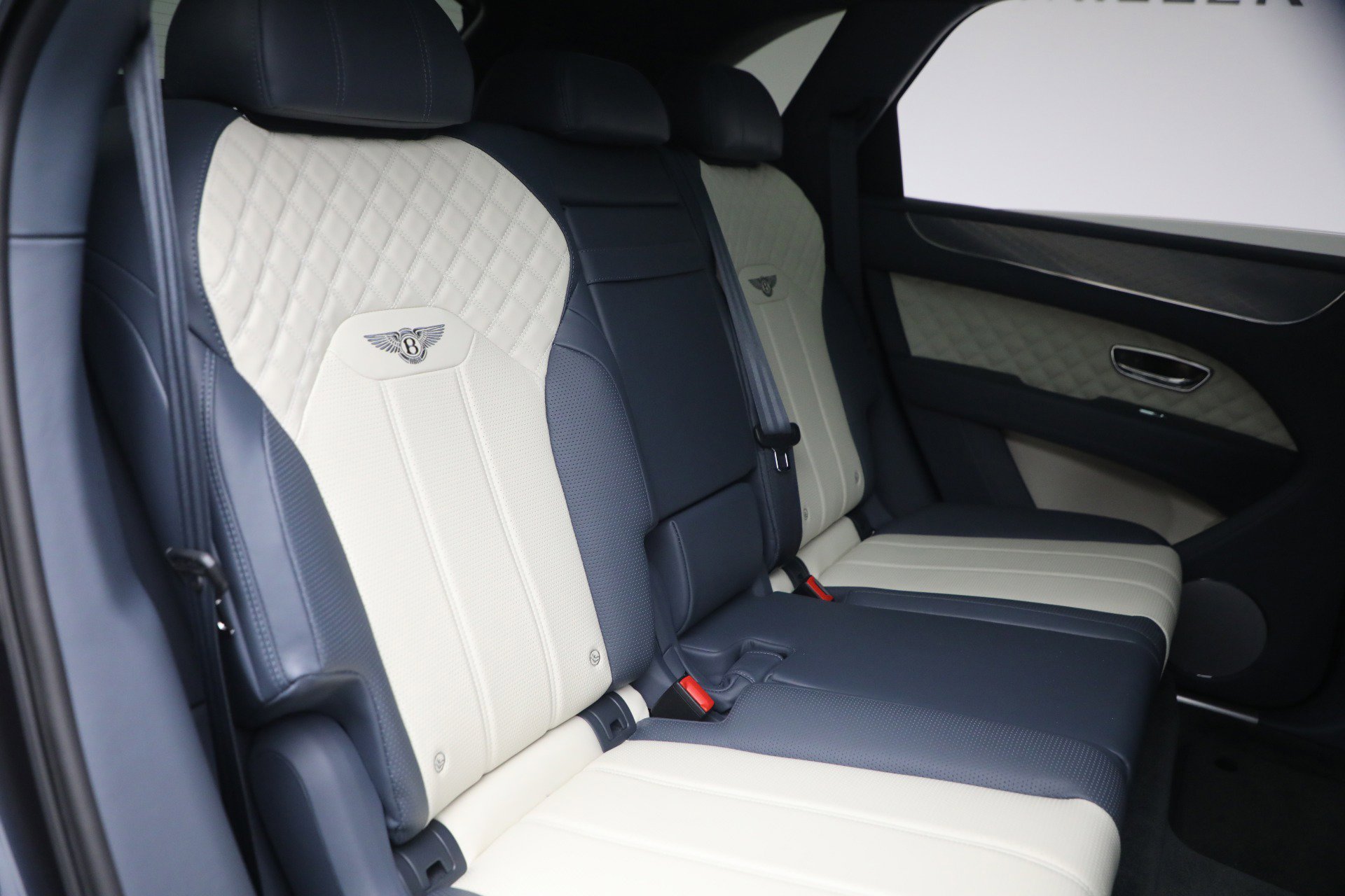 Certified 2021 Bentley Bentayga Speed image 32