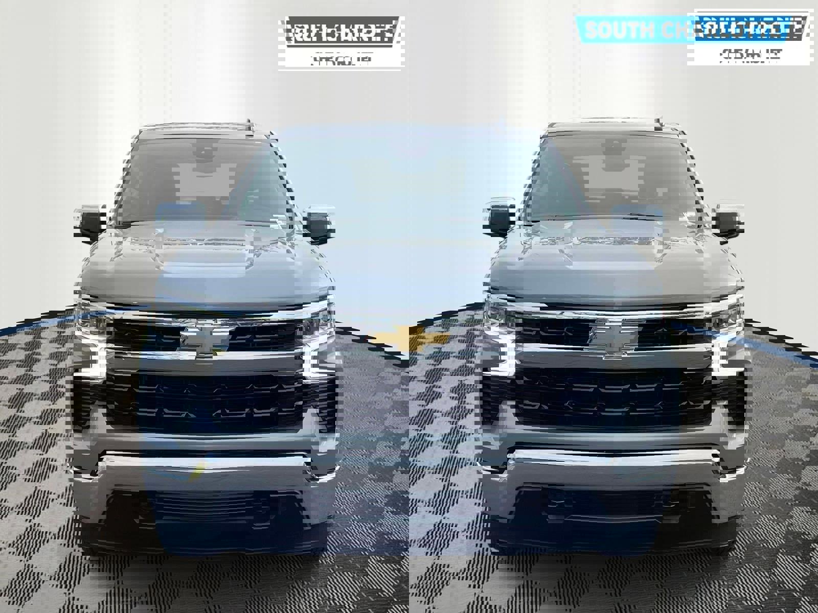 Used 2025 Chevrolet Silverado 1500 LT image 2