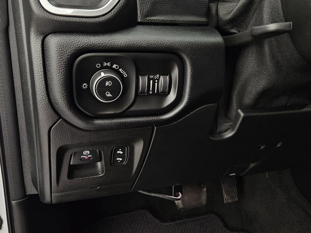 Used 2021 RAM 1500 Laramie image 26