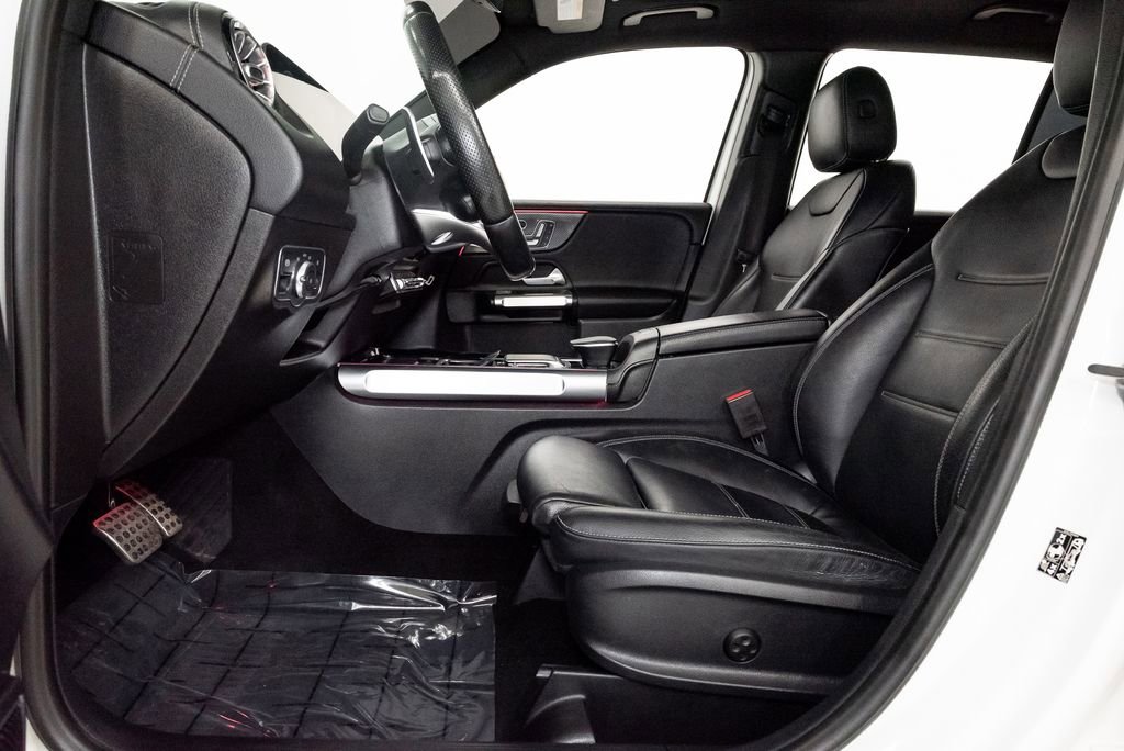Used 2021 Mercedes-Benz GLB 35 AMG 4MATIC image 14