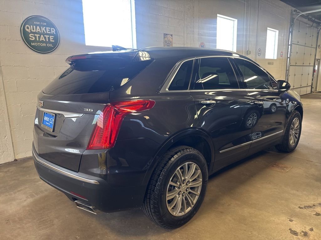 Used 2019 Cadillac XT5 Luxury FWD image 3