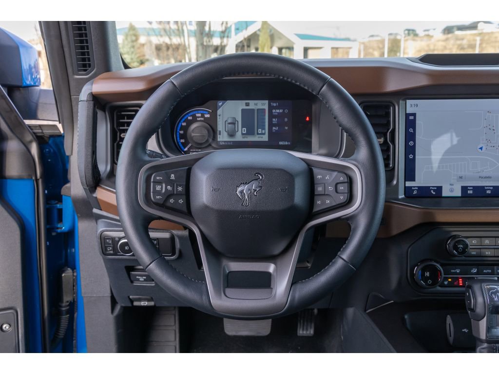 Used 2024 Ford Bronco Outer Banks image 21