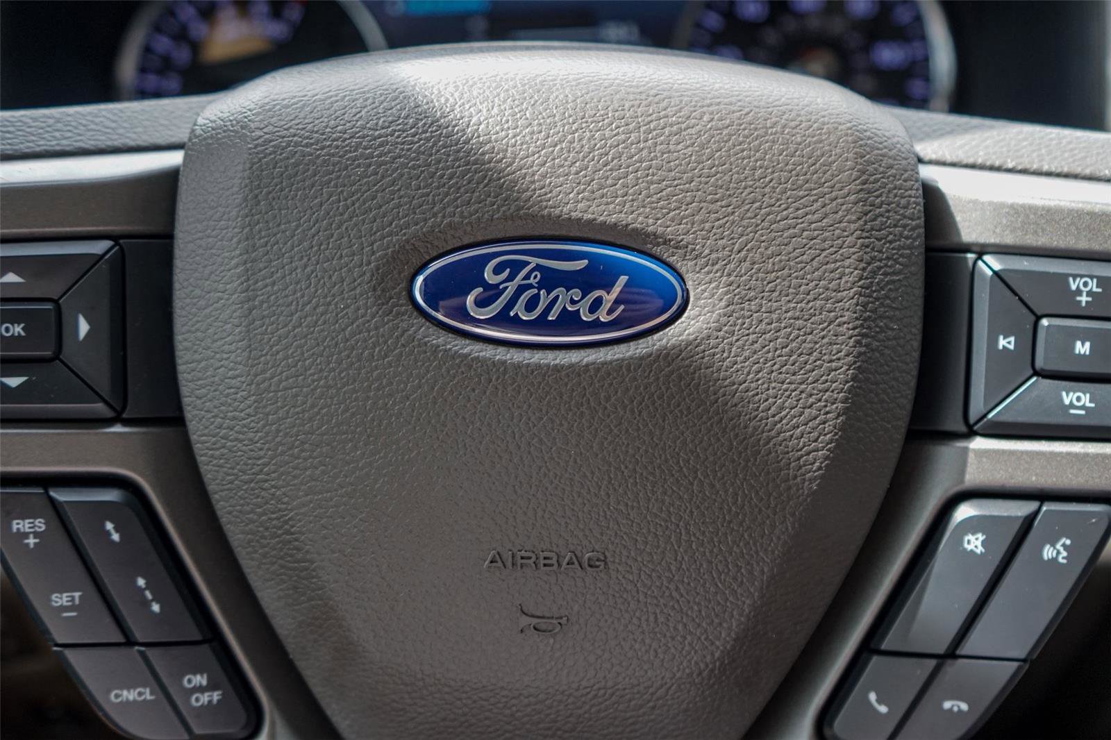 Used 2018 Ford Expedition XLT w/ Equipment Group 202A image 15