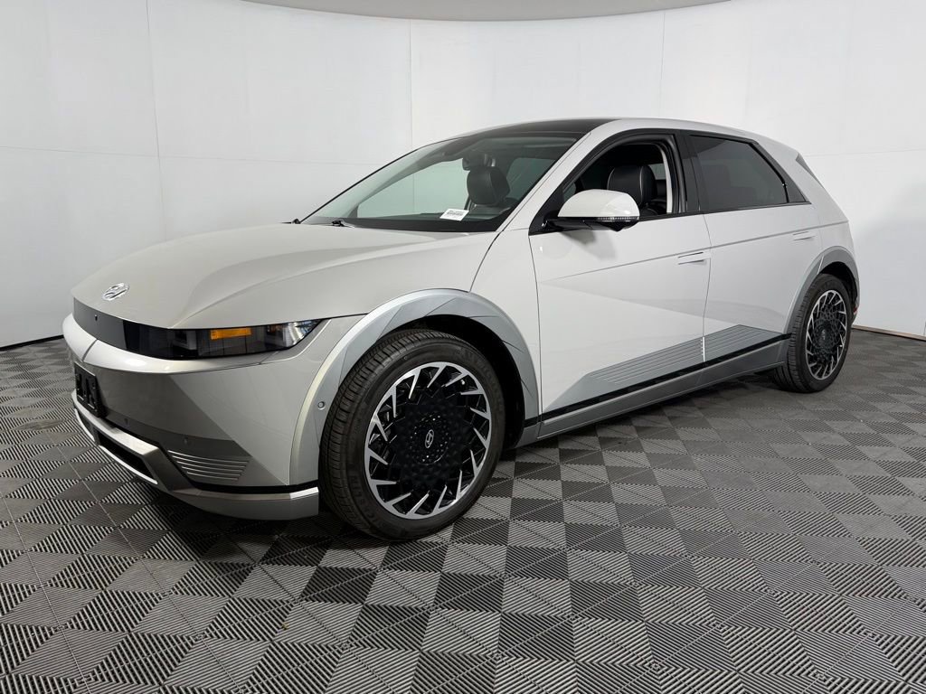 Used 2024 Hyundai Ioniq 5 Limited image 3