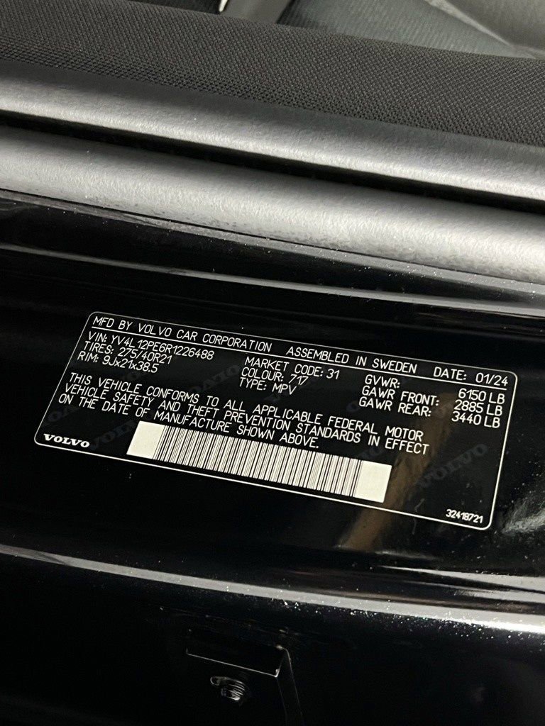 Used 2024 Volvo XC90 B5 Plus image 35