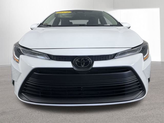 Used 2024 Toyota Corolla LE FWD image 45