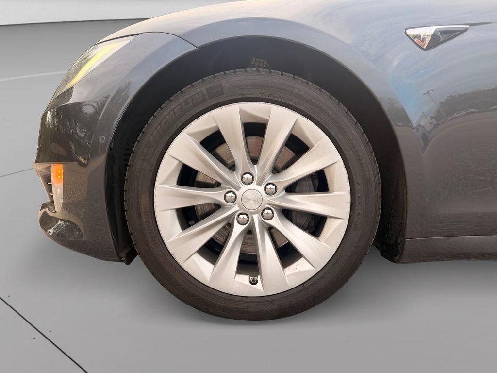 Used 2018 Tesla Model S 75D AWD/4WD image 32