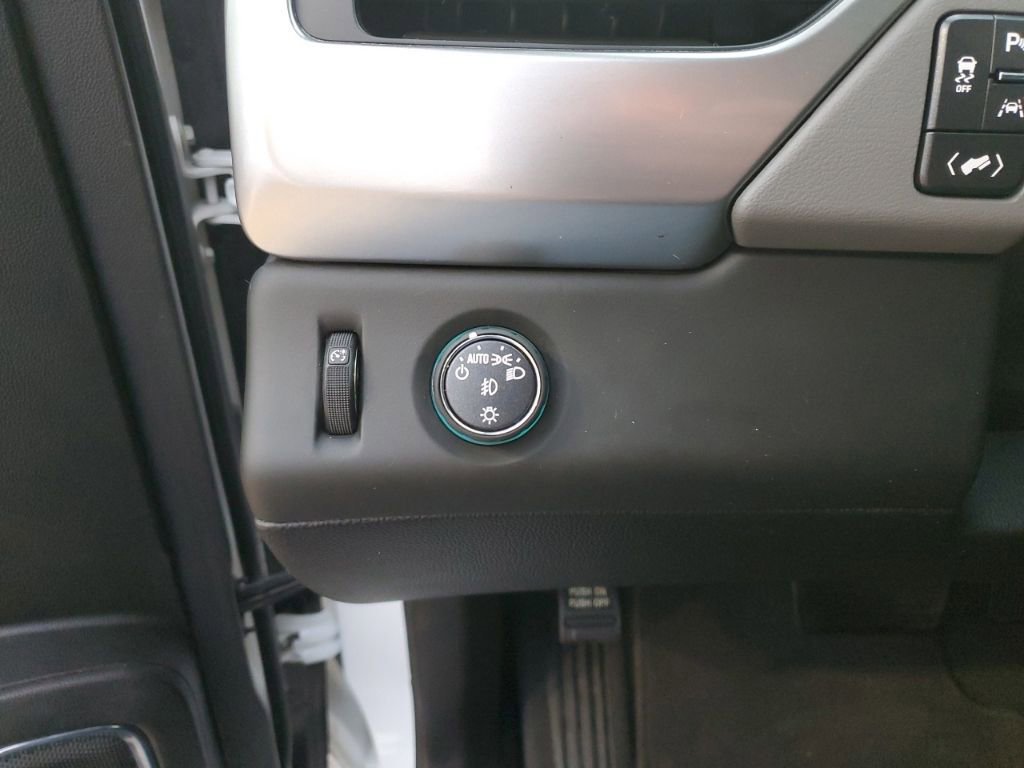 Used 2019 Chevrolet Tahoe LT image 34