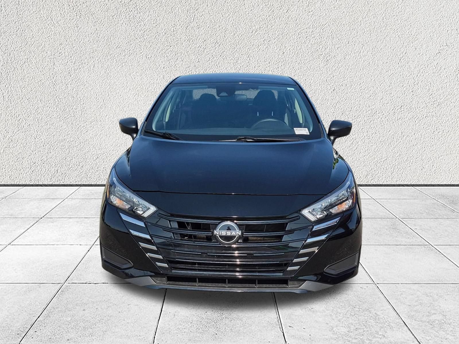 Used 2025 Nissan Versa S w/ Trunk Package FWD image 8