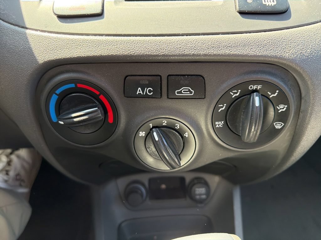 Used 2007 Kia Rio LX FWD image 29