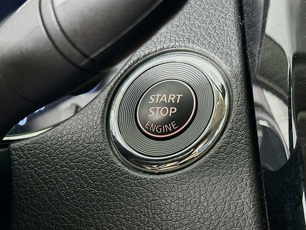 Certified 2022 Nissan Rogue Sport SV w/ Technology Package AWD/4WD image 19