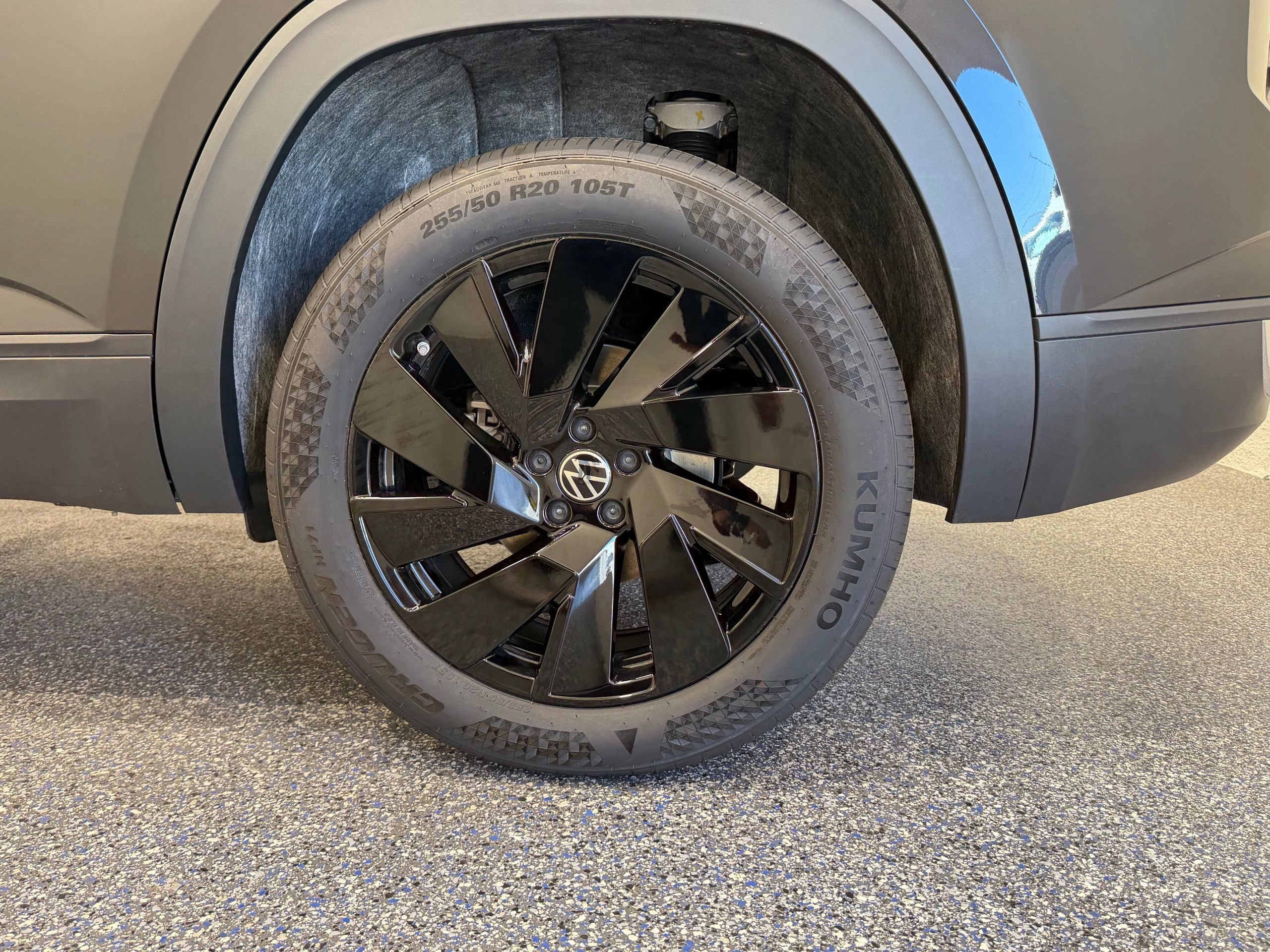 New 2026 Volkswagen Atlas Cross Sport SE AWD/4WD image 12