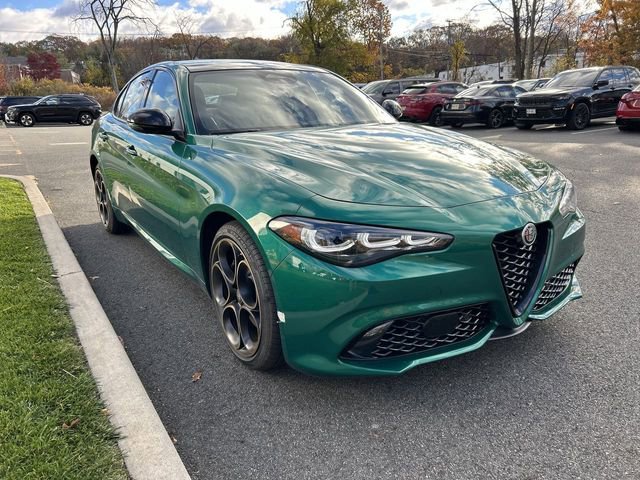 New 2025 Alfa Romeo Giulia AWD w/ Driving Assist Package image 2