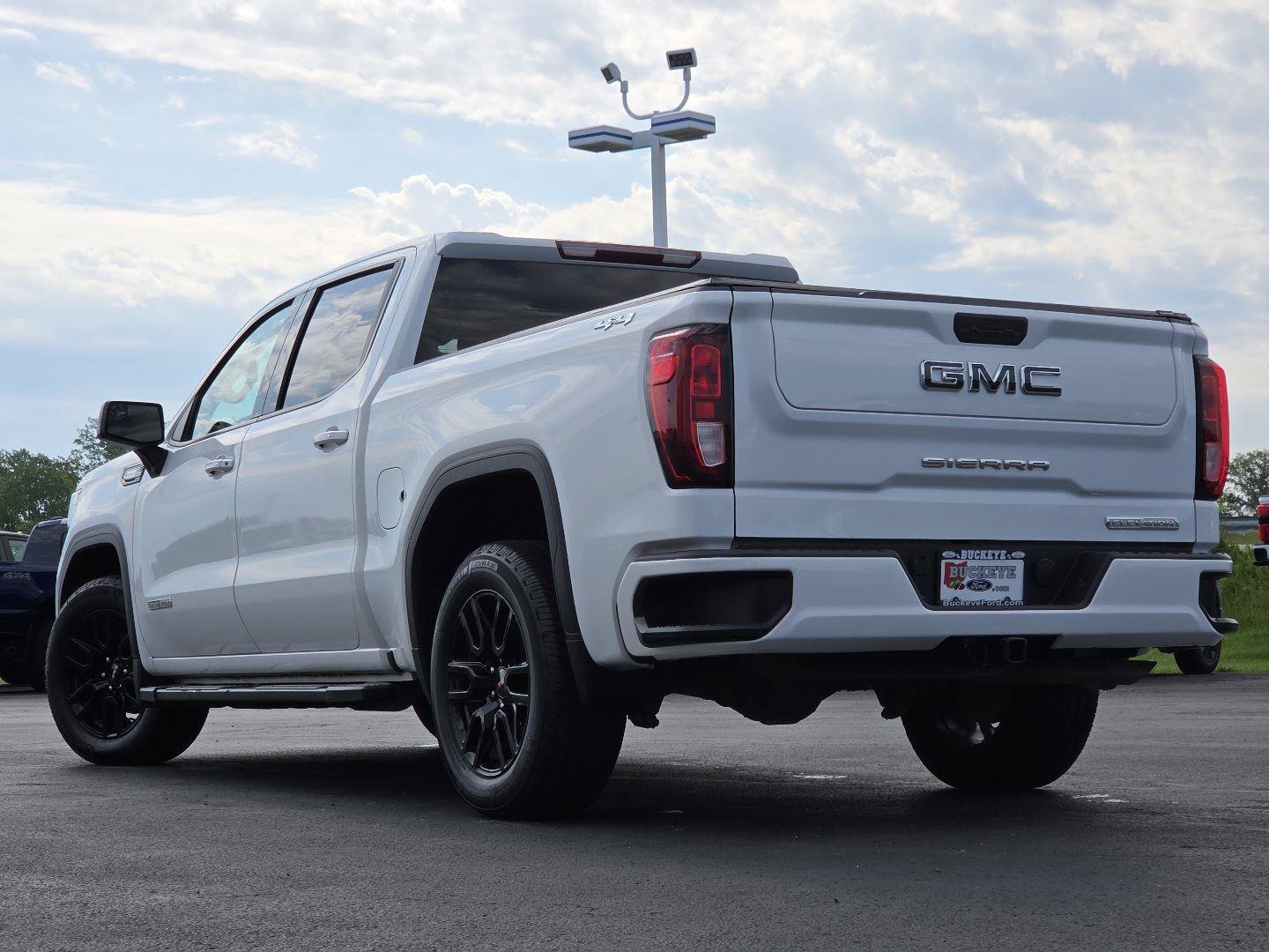 Used 2022 GMC Sierra 1500 Elevation w/ LPO, Elevation Black Package AWD/4WD image 13