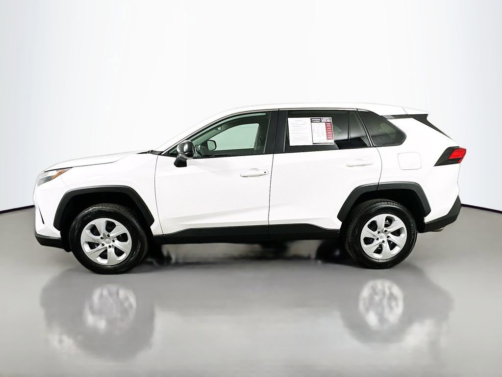 Used 2023 Toyota RAV4 LE FWD image 5