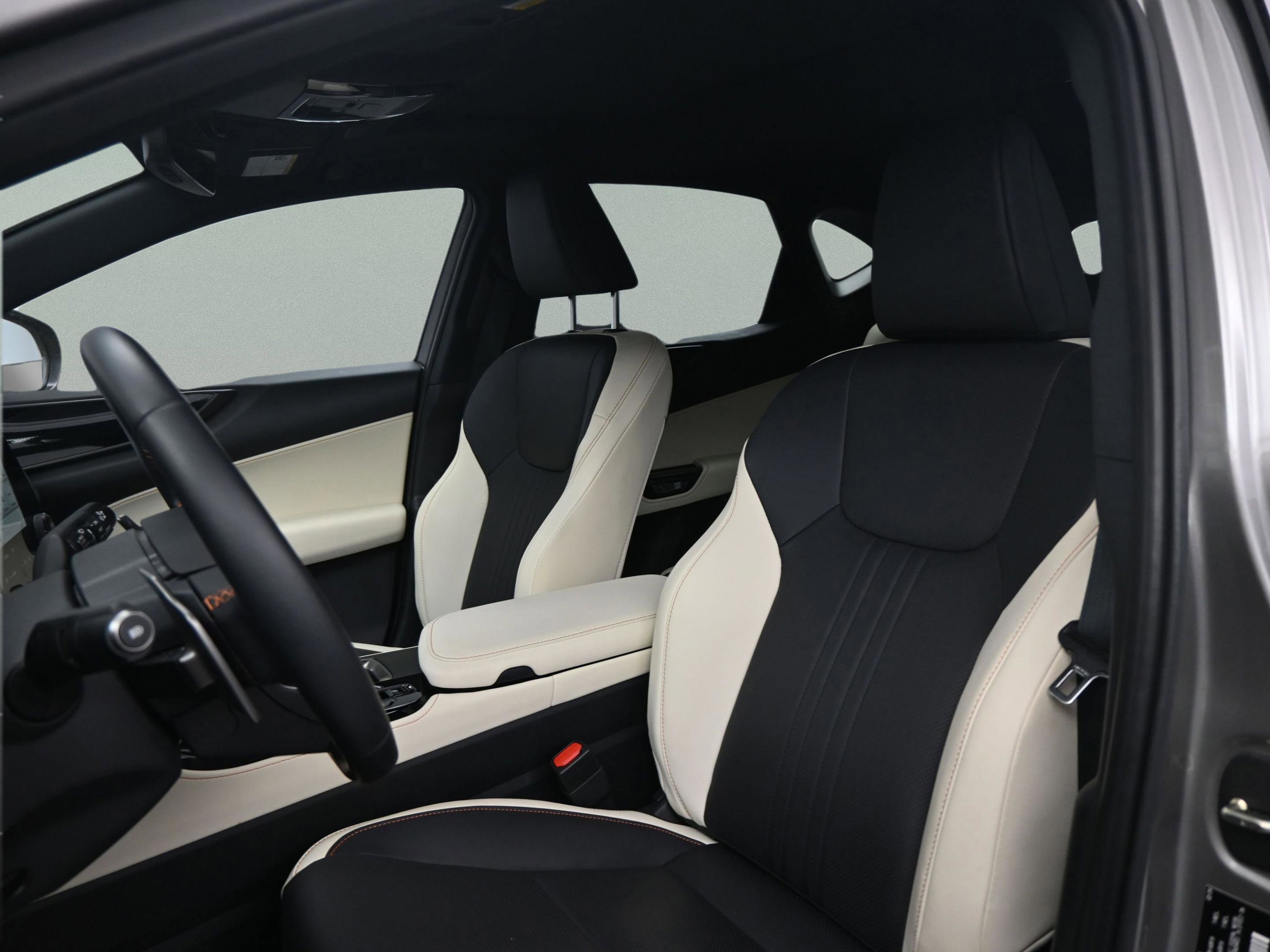 Used 2024 Lexus NX 350h AWD w/ Cold Area Package image 31