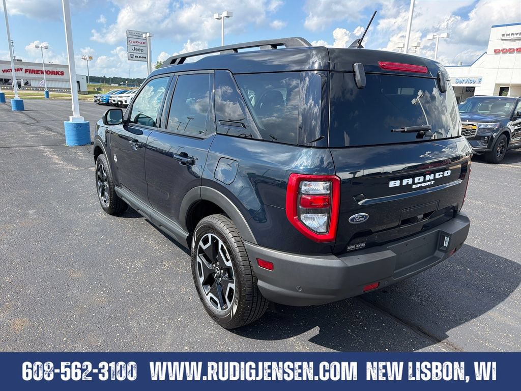 Used 2022 Ford Bronco Sport Outer Banks w/ Tech Package AWD/4WD image 3