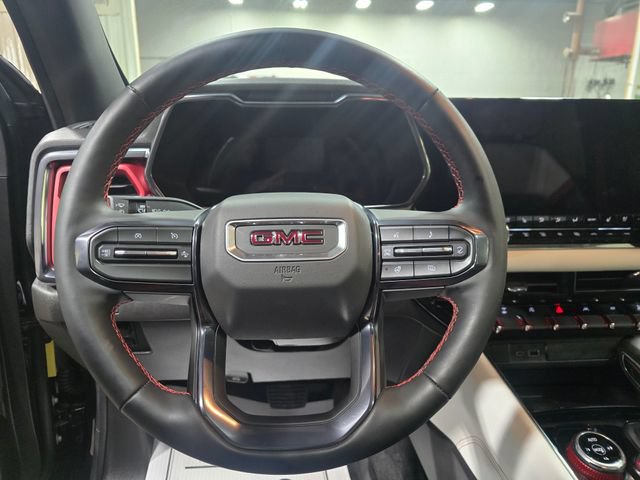 Used 2025 GMC Canyon AT4 w/ AT4X Package AWD/4WD image 9