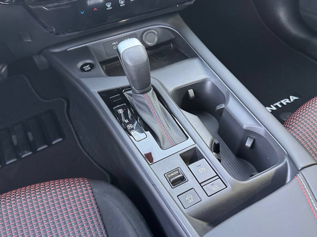 New 2026 Nissan Sentra SR w/ Floor Mat Package FWD image 17