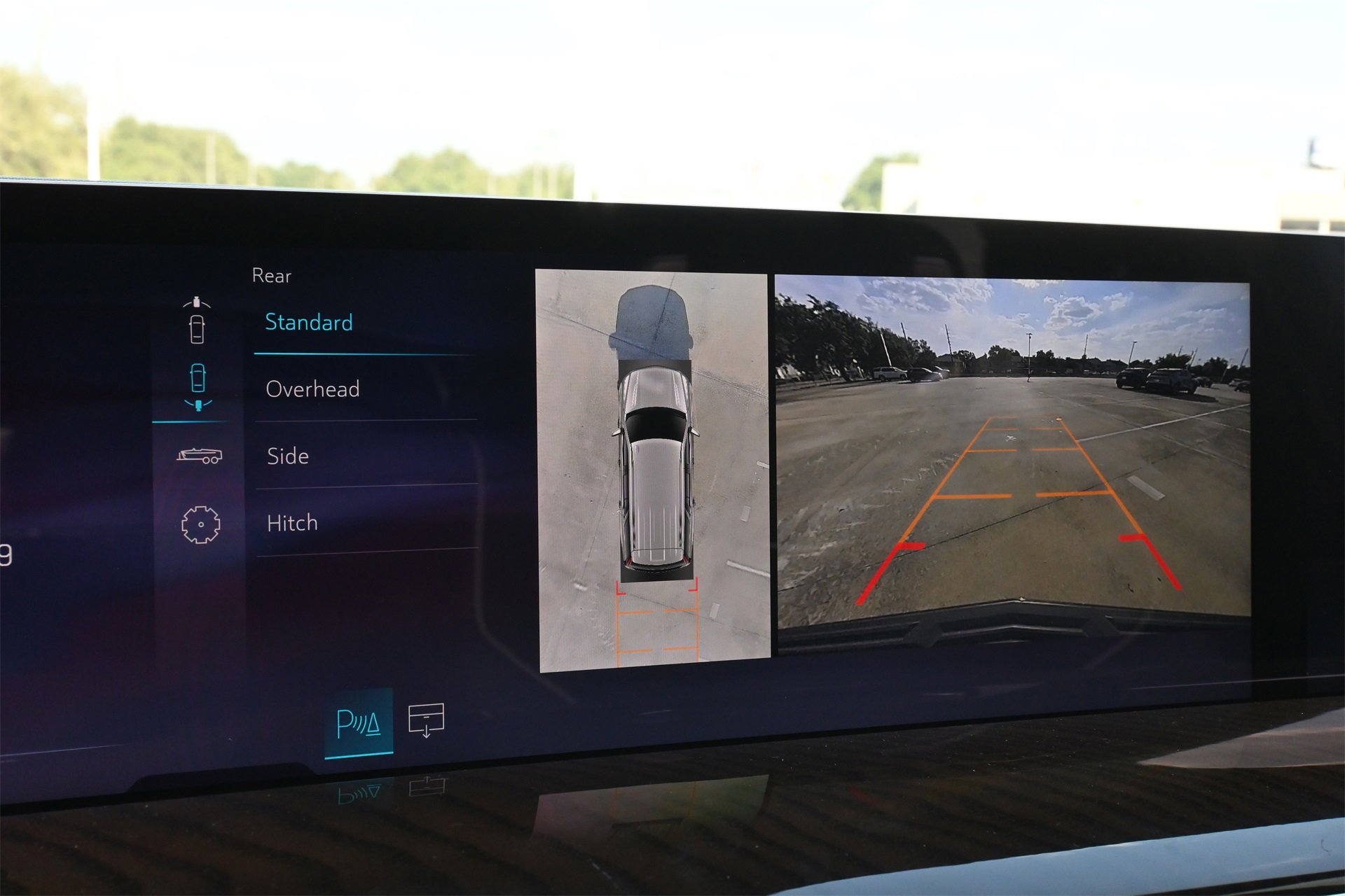 New 2025 Cadillac Escalade Sport Platinum w/ LPO, ONYX Package image 12