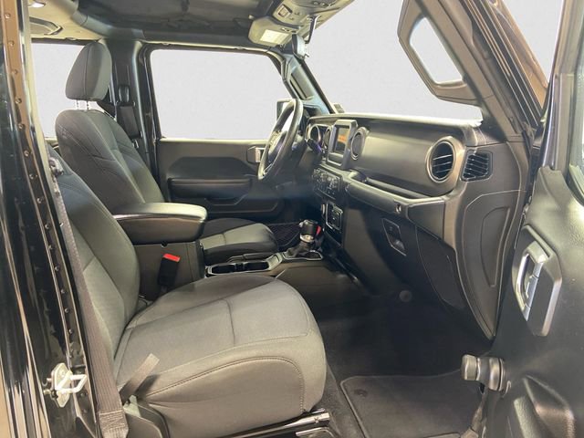 Used 2022 Jeep Gladiator Sport w/ Trailer Tow Package image 16