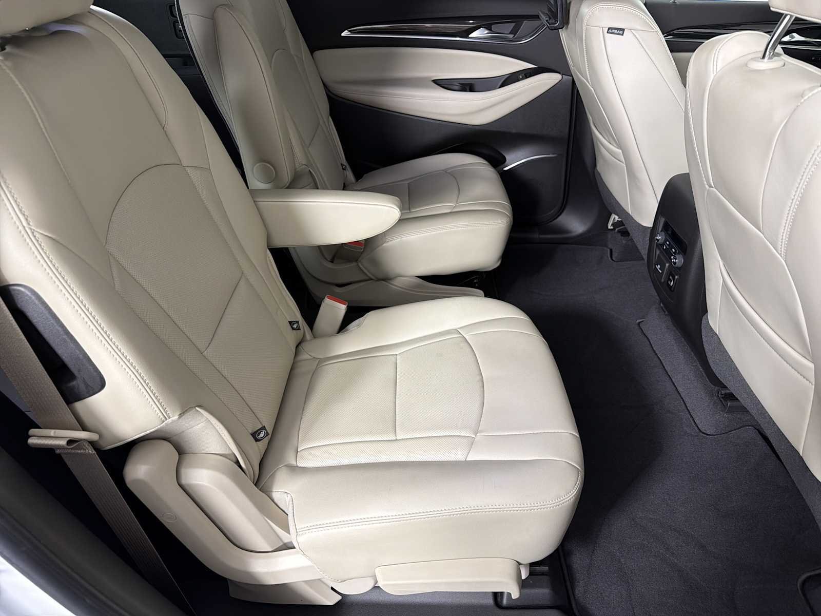 Used 2018 Buick Enclave Premium w/ Trailering Package FWD image 14