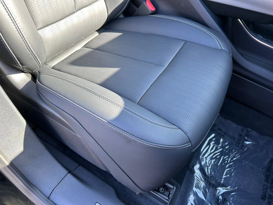 Used 2024 Cadillac Lyriq Luxury w/ LPO, Floor Liner Package image 40