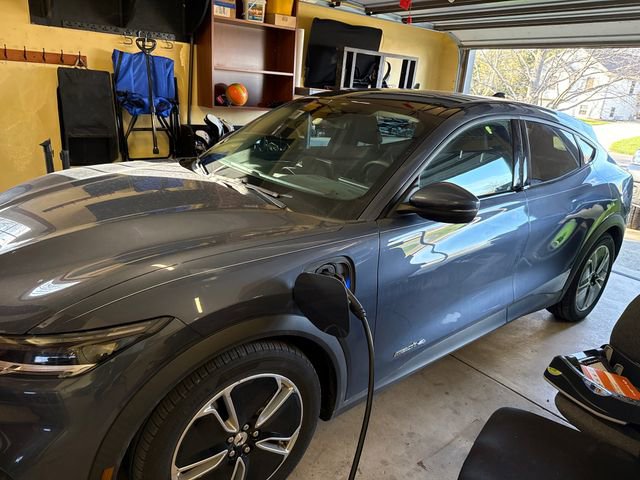 Used 2021 Ford Mustang Mach-E Select w/ Comfort/Appearance Package image 10