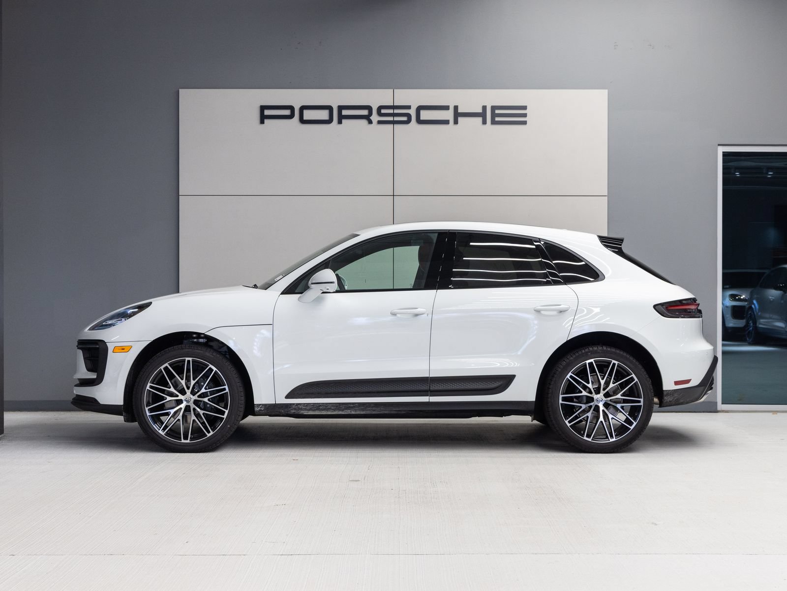 New 2026 Porsche Macan AWD/4WD image 2