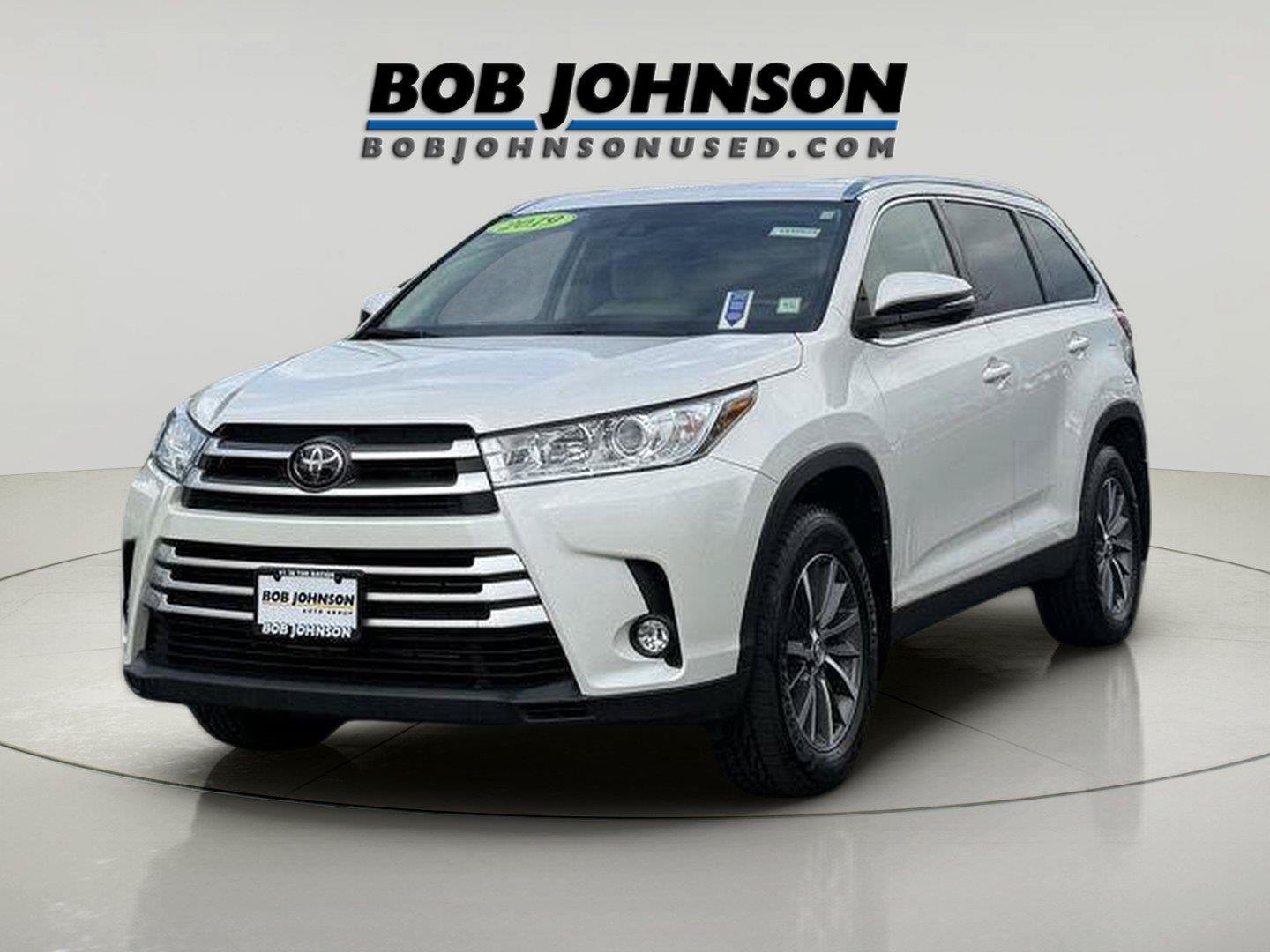 Used 2019 Toyota Highlander XLE AWD/4WD image 3