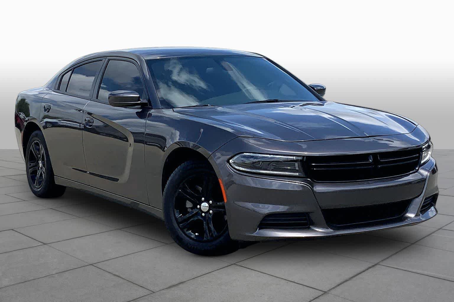 Used 2022 Dodge Charger SXT image 3