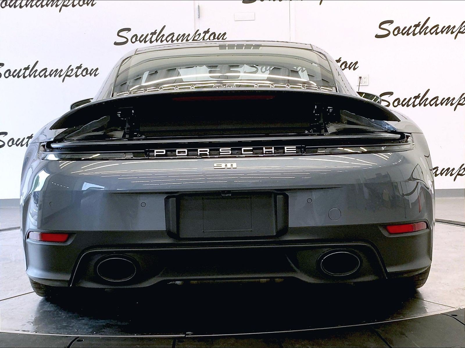 Certified 2026 Porsche 911 Carrera RWD image 6