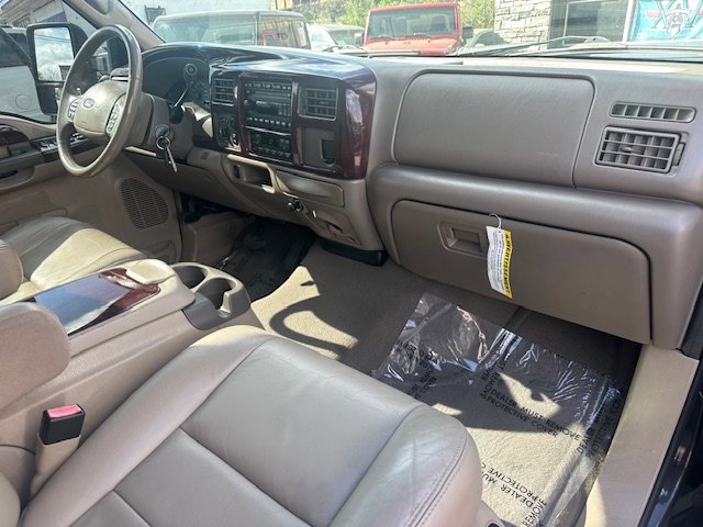 Used 2004 Ford Excursion Limited image 23