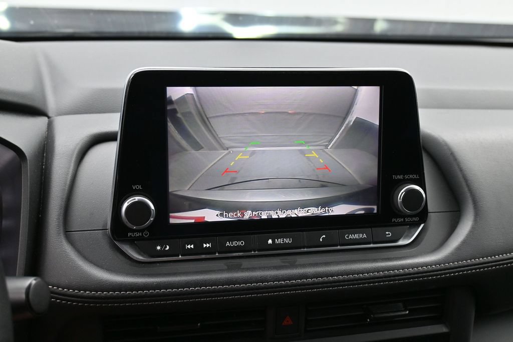 Used 2024 Nissan Rogue S AWD/4WD image 15