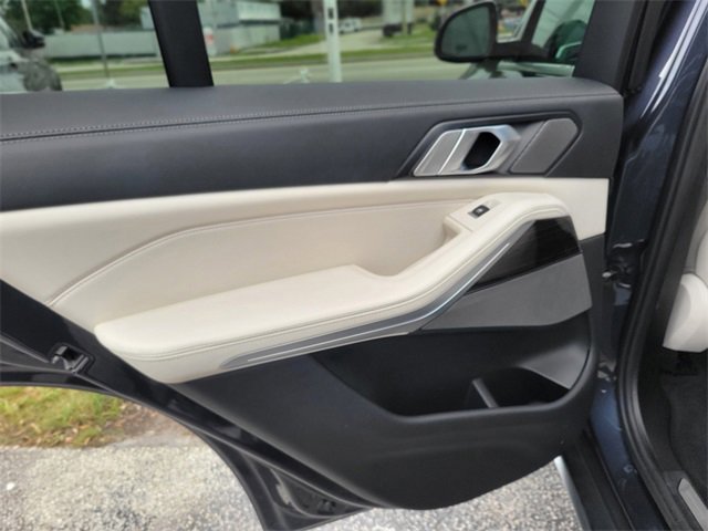 Used 2020 BMW X5 xDrive40i w/ Premium Package image 14