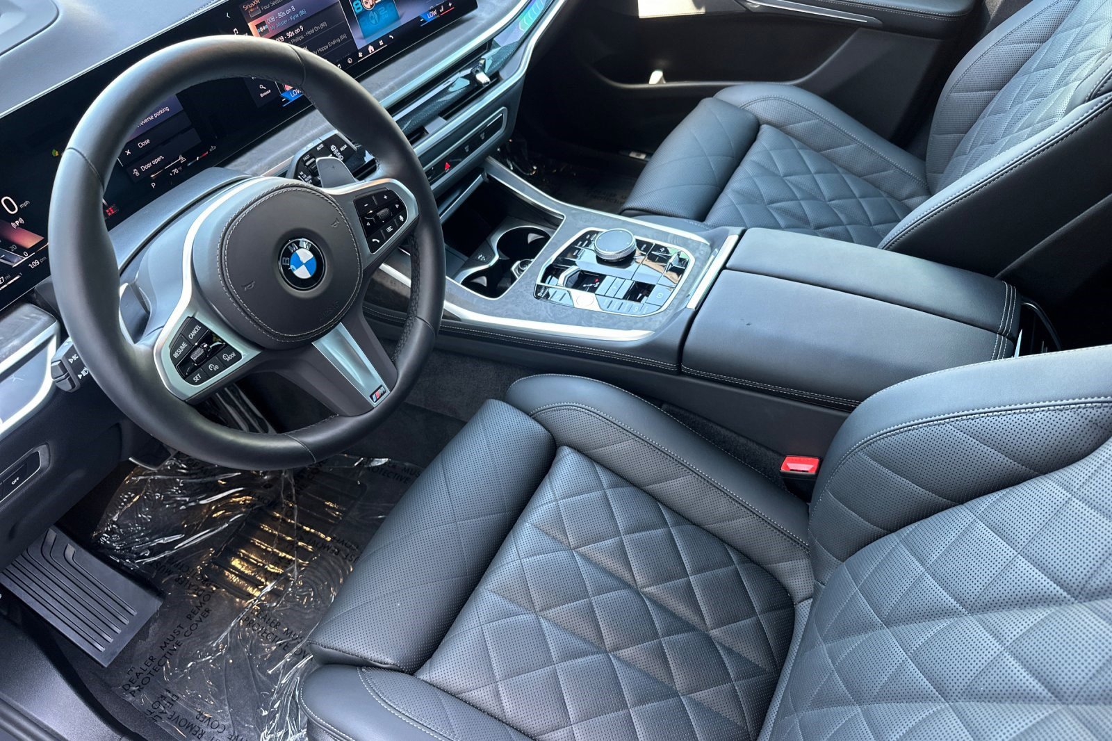 Used 2026 BMW X7 xDrive40i AWD/4WD image 11