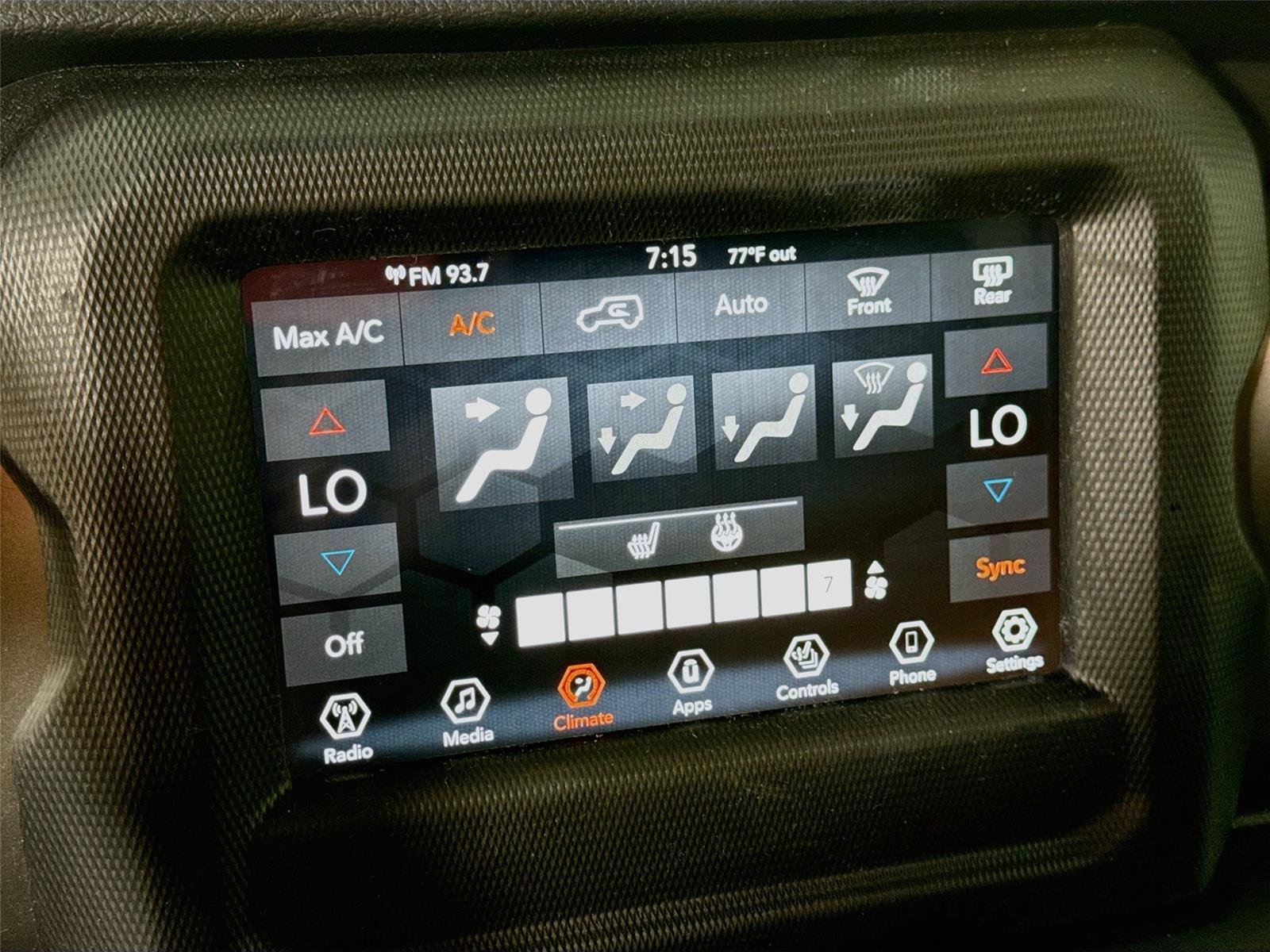 Used 2021 Jeep Wrangler Unlimited Sport AWD/4WD image 9