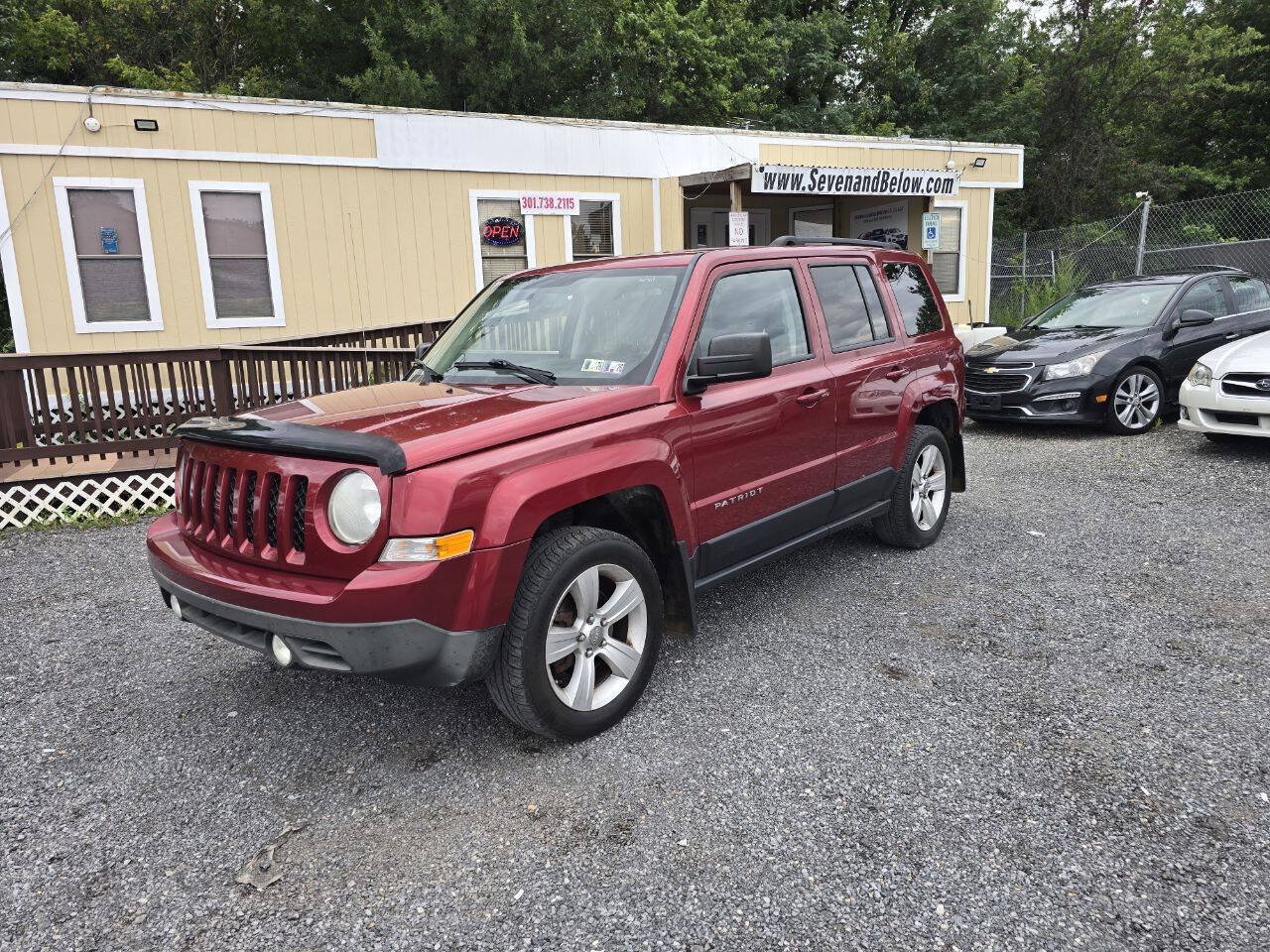 Used 2012 Jeep Patriot Latitude AWD/4WD image 2