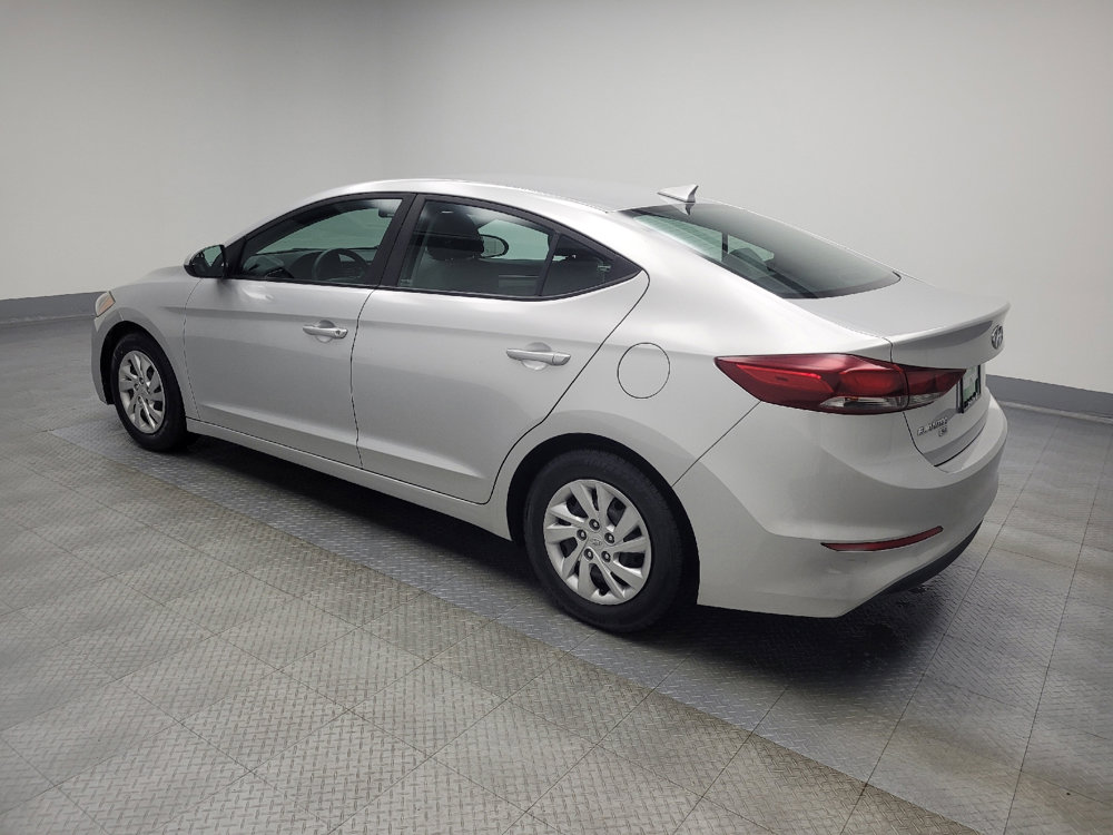 Used 2017 Hyundai Elantra SE image 3