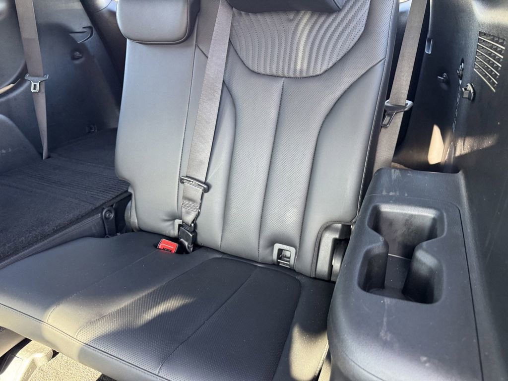 Used 2023 Hyundai Palisade Calligraphy image 8