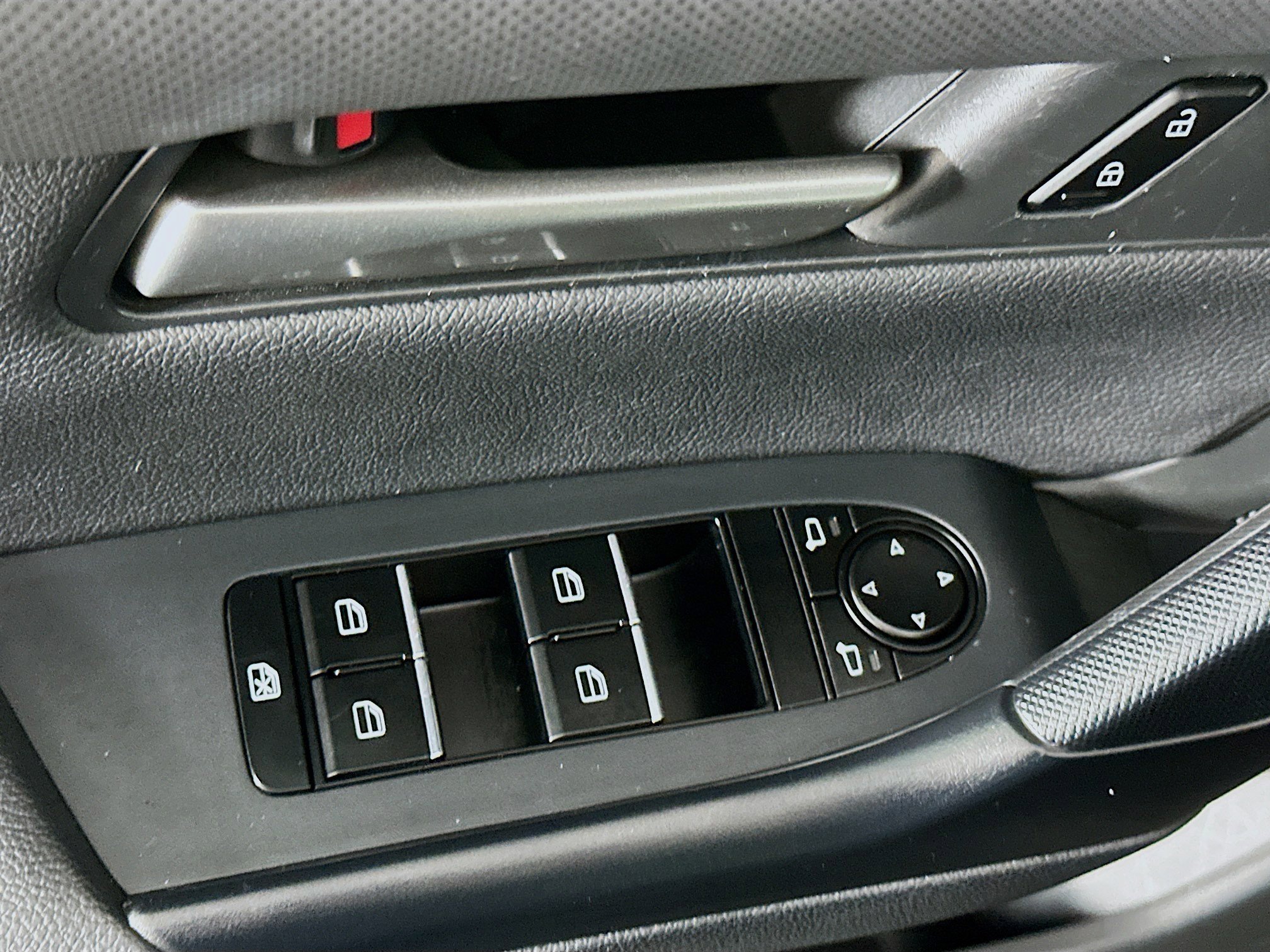 Used 2024 MAZDA CX-50 AWD 2.5 S w/ Preferred Package image 15