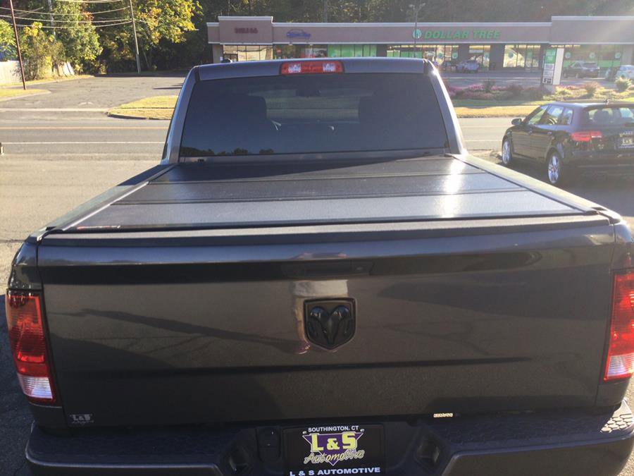 Used 2017 RAM 1500 Express w/ Express Value Package image 7