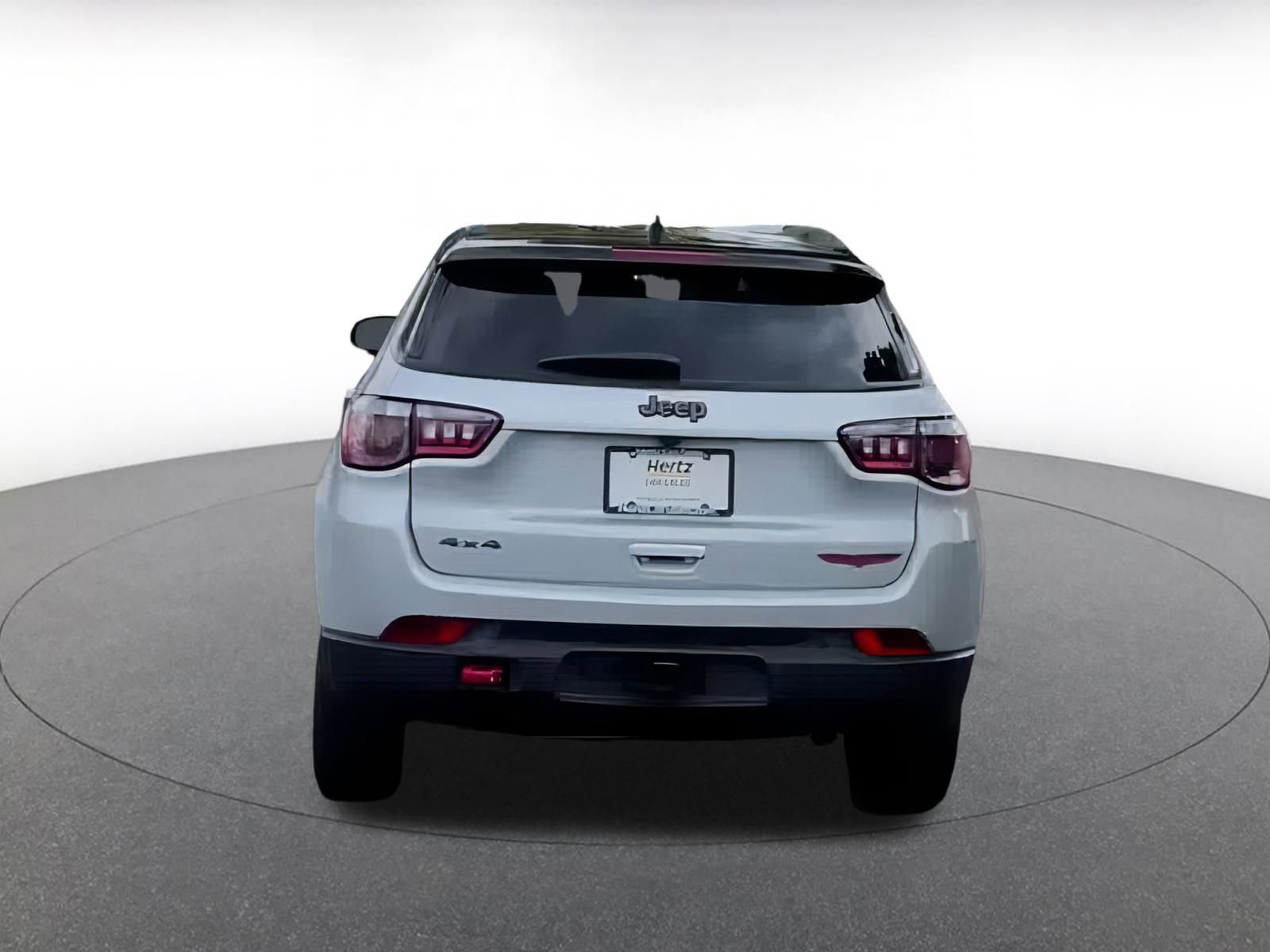 Used 2025 Jeep Compass Trailhawk w/ Trailer Tow Group image 11