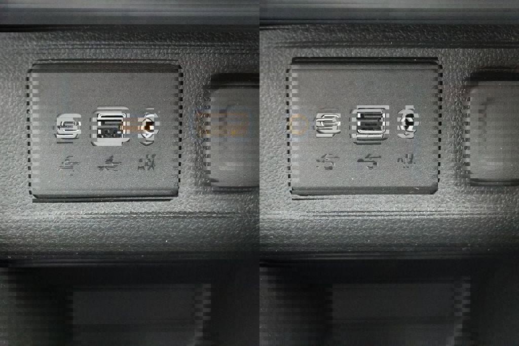 Used 2020 Buick Encore GX Select image 24