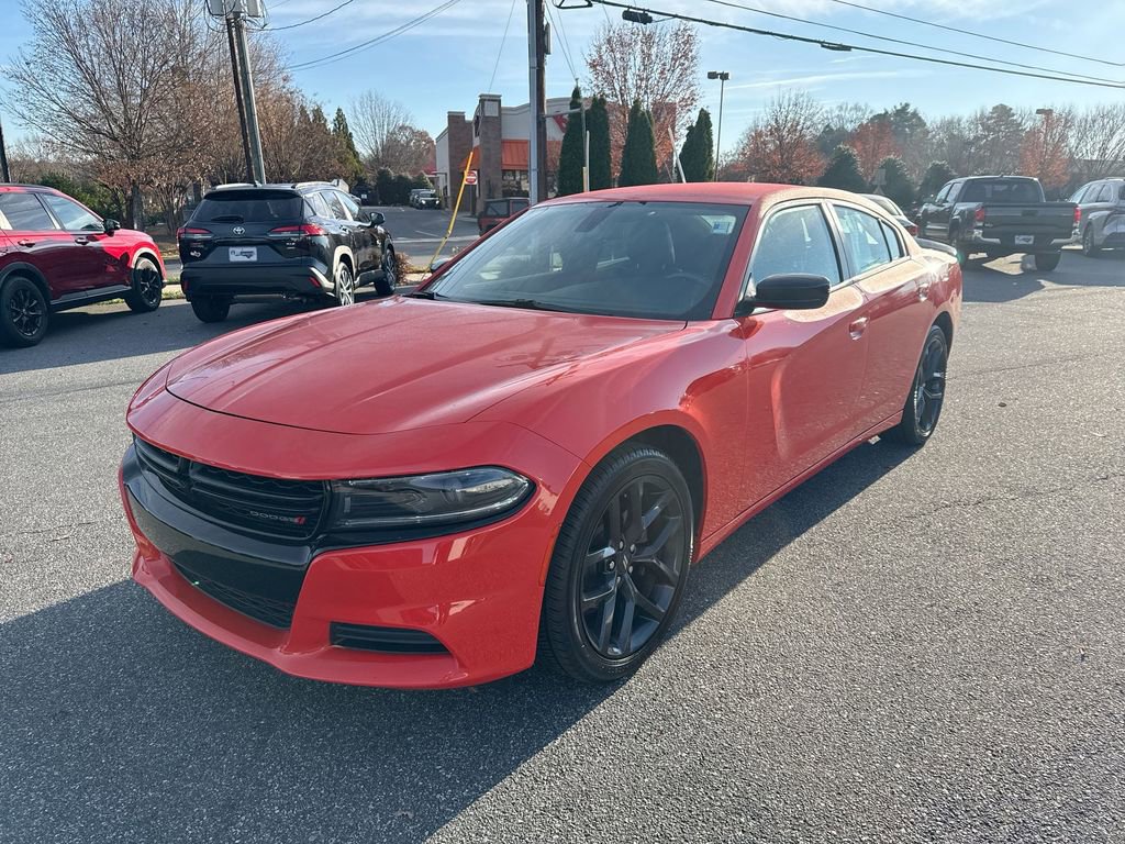 Used 2022 Dodge Charger SXT w/ Blacktop Package image 3