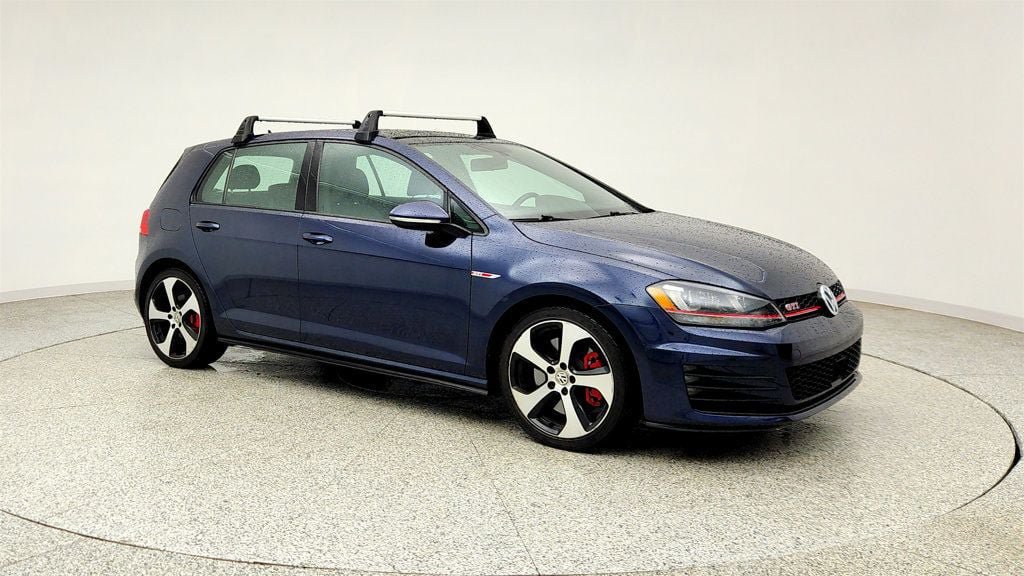 Used 2017 Volkswagen GTI SE FWD image 3